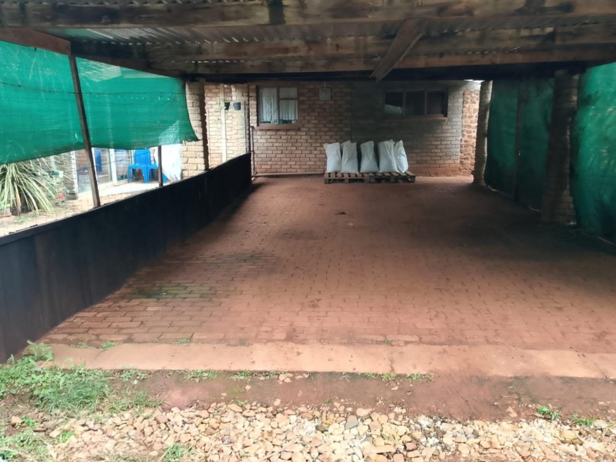 Commercial Property for Sale in Hartbeesfontein North West